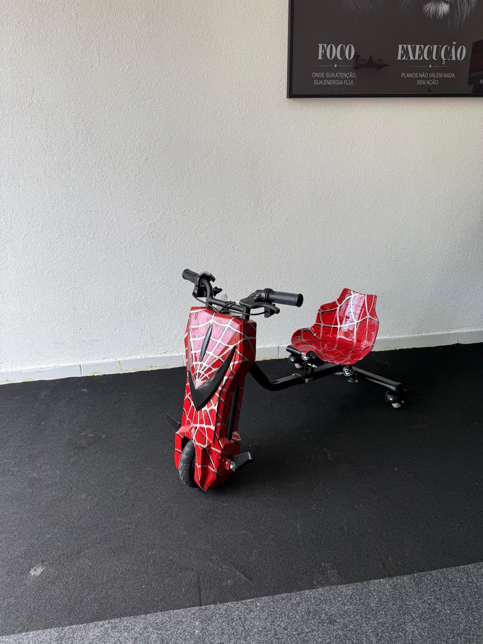 Triciclo Elétrico Infantil de Manobras 350W